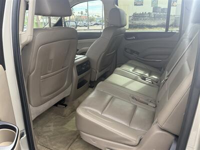 2015 GMC Yukon XL SLT   - Photo 8 - Harlingen, TX 78550