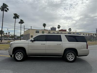 2015 GMC Yukon XL SLT   - Photo 6 - Harlingen, TX 78550