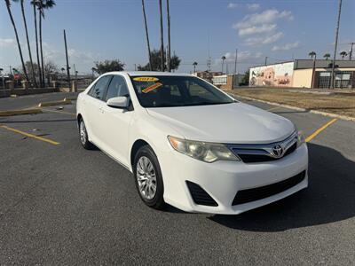 2014 Toyota Camry LE   - Photo 2 - Harlingen, TX 78550