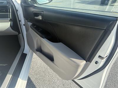 2014 Toyota Camry LE   - Photo 9 - Harlingen, TX 78550