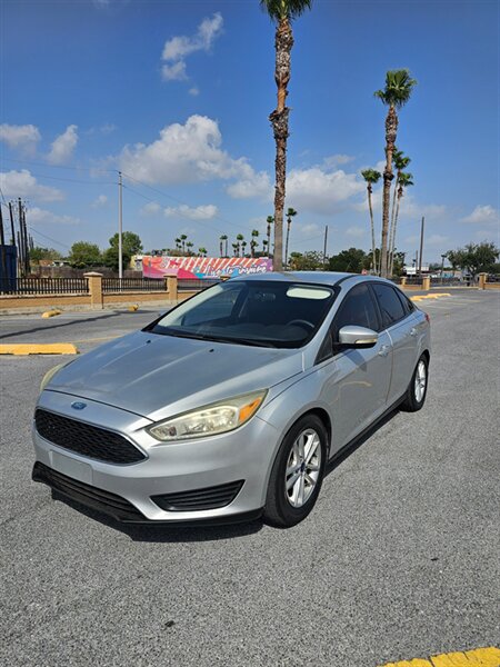 2016 Ford Focus SE   - Photo 1 - Harlingen, TX 78550