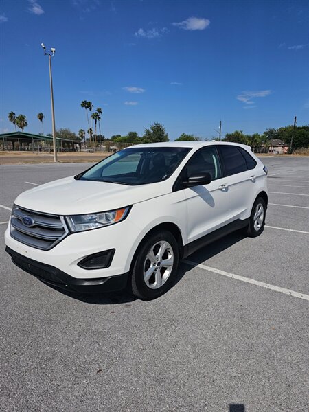 2017 Ford Edge SE   - Photo 1 - Harlingen, TX 78550