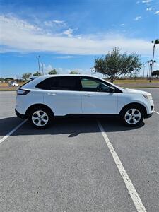 2017 Ford Edge SE   - Photo 4 - Harlingen, TX 78550