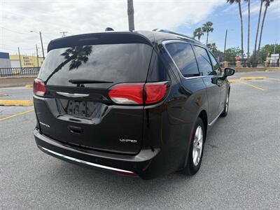 2020 Chrysler Pacifica Limited   - Photo 6 - Harlingen, TX 78550
