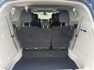 2020 Chrysler Pacifica Limited   - Photo 15 - Harlingen, TX 78550