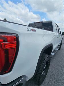 2019 GMC Sierra 1500 SLT   - Photo 4 - Harlingen, TX 78550