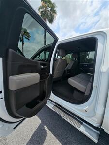 2019 GMC Sierra 1500 SLT   - Photo 7 - Harlingen, TX 78550