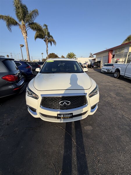 2017 INFINITI QX60 7 PASSANGER   - Photo 1 - Ventura, CA 93003