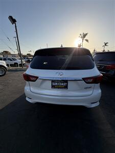 2017 INFINITI QX60 7 PASSANGER - Photo 3 - Ventura, CA 93003
