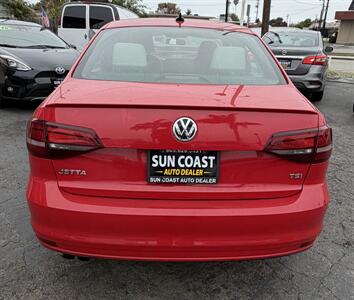 2016 Volkswagen Jetta 1.8T Sport   - Photo 4 - Ventura, CA 93003
