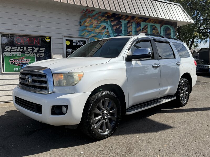 2010 Toyota Sequoia Platinum   - Photo 1 - Eugene, OR 97402