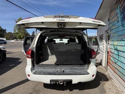 2010 Toyota Sequoia Platinum - Photo 8 - Eugene, OR 97402