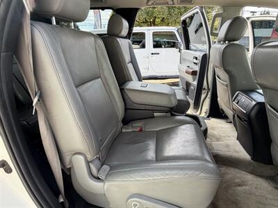 2010 Toyota Sequoia Platinum - Photo 26 - Eugene, OR 97402