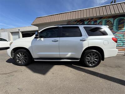 2010 Toyota Sequoia Platinum - Photo 2 - Eugene, OR 97402