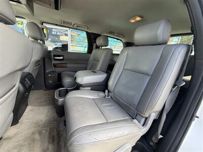 2010 Toyota Sequoia Platinum - Photo 23 - Eugene, OR 97402