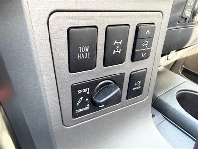 2010 Toyota Sequoia Platinum - Photo 22 - Eugene, OR 97402