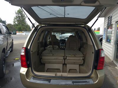 2007 Kia Sedona - Photo 8 - Eugene, OR 97402