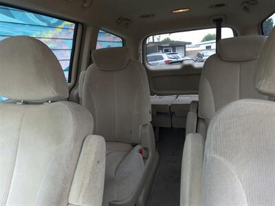 2007 Kia Sedona - Photo 5 - Eugene, OR 97402
