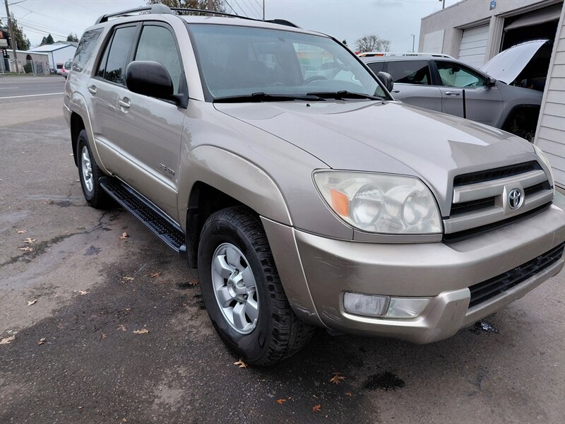 2004 Toyota 4Runner SR5   - Photo 1 - Eugene, OR 97402