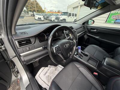2016 Toyota Camry SE   - Photo 11 - Eugene, OR 97402