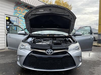 2016 Toyota Camry SE   - Photo 5 - Eugene, OR 97402