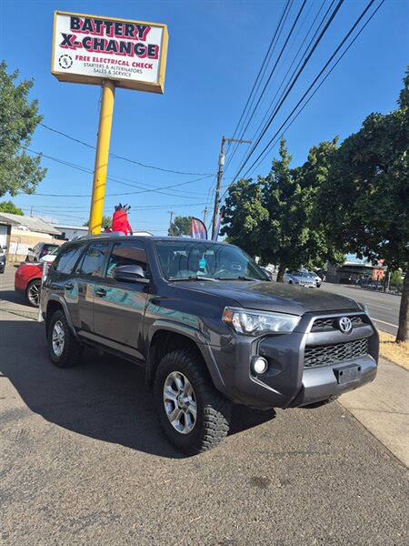2015 Toyota 4Runner SR5   - Photo 1 - Eugene, OR 97402