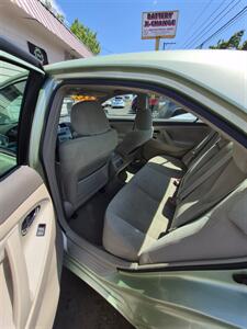 2009 Toyota Camry Hybrid   - Photo 3 - Eugene, OR 97402