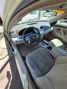 2009 Toyota Camry Hybrid   - Photo 2 - Eugene, OR 97402