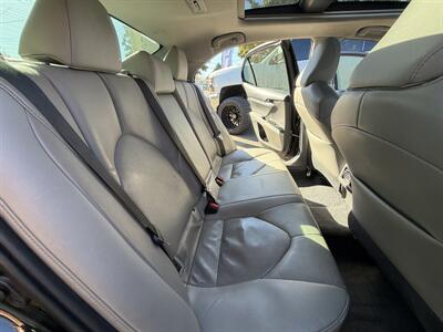 2018 Toyota Camry XSE - Photo 14 - Eugene, OR 97402
