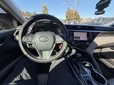 2018 Toyota Camry XSE - Photo 9 - Eugene, OR 97402