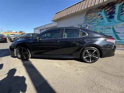 2018 Toyota Camry XSE - Photo 2 - Eugene, OR 97402