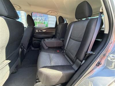 2020 Nissan Rogue SV   - Photo 19 - Eugene, OR 97402