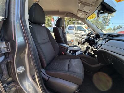 2020 Nissan Rogue SV   - Photo 11 - Eugene, OR 97402