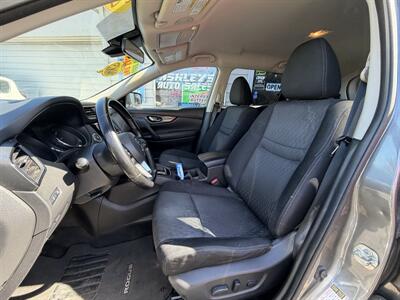 2020 Nissan Rogue SV   - Photo 9 - Eugene, OR 97402