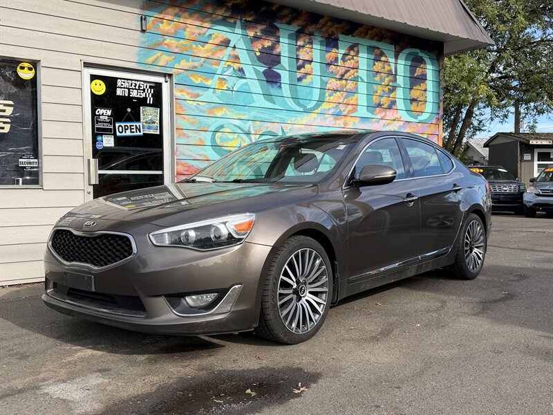 2014 Kia Cadenza Limited   - Photo 1 - Eugene, OR 97402