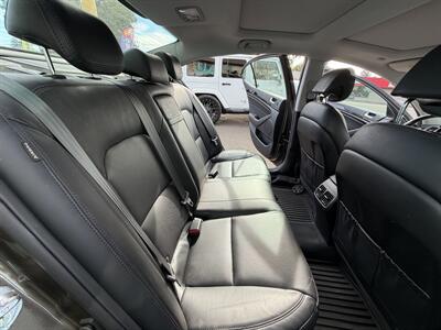 2014 Kia Cadenza Limited - Photo 16 - Eugene, OR 97402