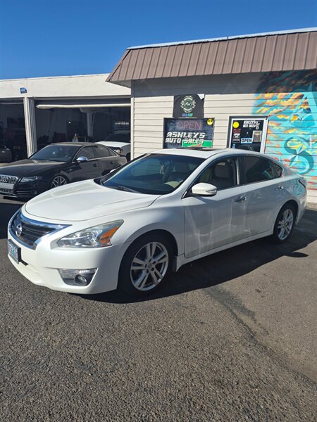 2014 Nissan Altima 3.5 S   - Photo 1 - Eugene, OR 97402