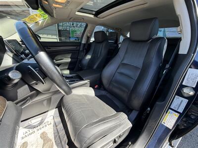 2019 Honda Accord Touring - Photo 11 - Eugene, OR 97402