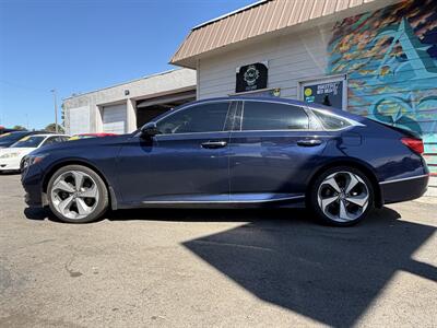 2019 Honda Accord Touring - Photo 2 - Eugene, OR 97402