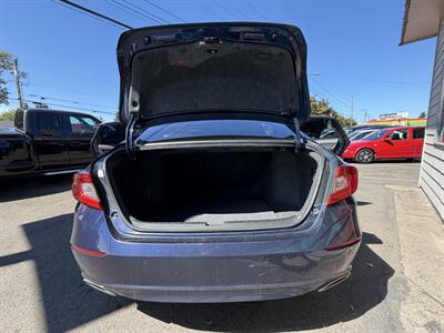 2019 Honda Accord Touring - Photo 6 - Eugene, OR 97402