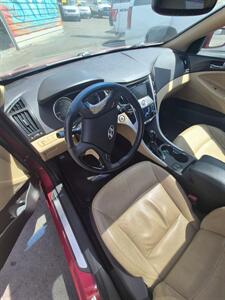 2011 Hyundai SONATA SE   - Photo 2 - Eugene, OR 97402