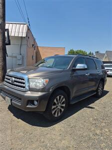 2014 Toyota Sequoia Limited - Photo 2 - Eugene, OR 97402