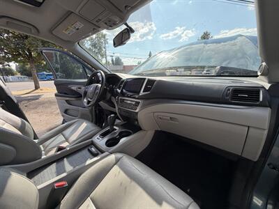 2016 Honda Pilot EX-L w/RES   - Photo 13 - Eugene, OR 97402