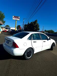 2004 Ford Focus SE   - Photo 6 - Eugene, OR 97402