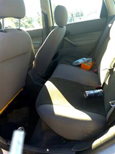 2004 Ford Focus SE   - Photo 5 - Eugene, OR 97402