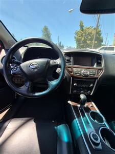 2014 Nissan Pathfinder S - Photo 2 - Eugene, OR 97402