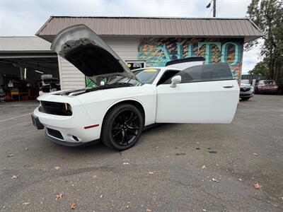 2018 Dodge Challenger SXT Plus   - Photo 7 - Eugene, OR 97402