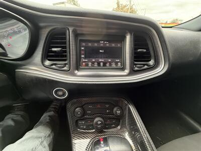 2018 Dodge Challenger SXT Plus   - Photo 17 - Eugene, OR 97402