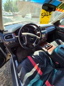 2013 Chevrolet Tahoe LTZ   - Photo 2 - Eugene, OR 97402