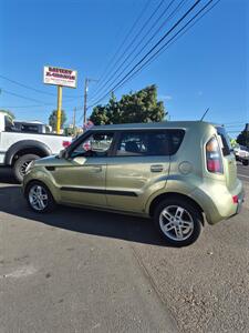 2010 Kia Soul + - Photo 8 - Eugene, OR 97402